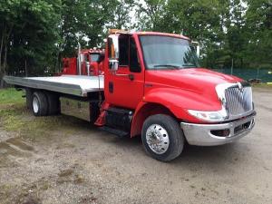 INTERNATIONAL 4700 Trucks Owners Manual
