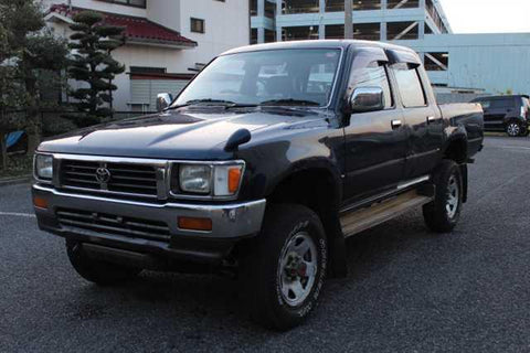 1995 Hilux LN67R-MDN operator manual