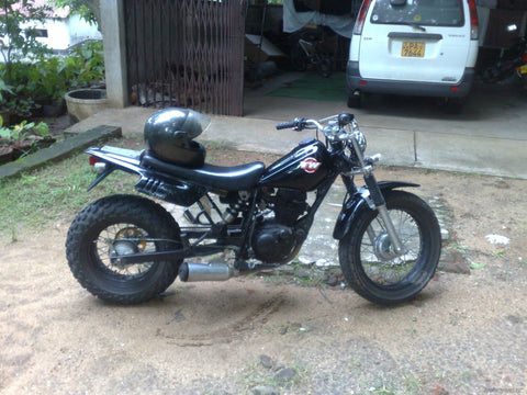 2004 Yamaha TW200 Combination manual for model years 2001 ~ 2012